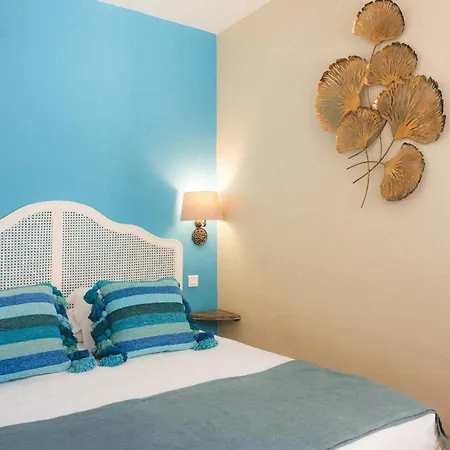 Le Suffren Hotel Grimaud Exterior photo