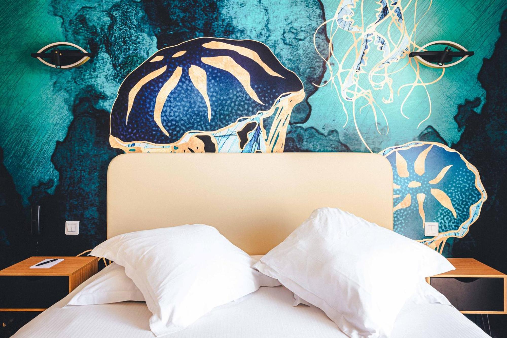 Le Suffren Aparthotel 4*