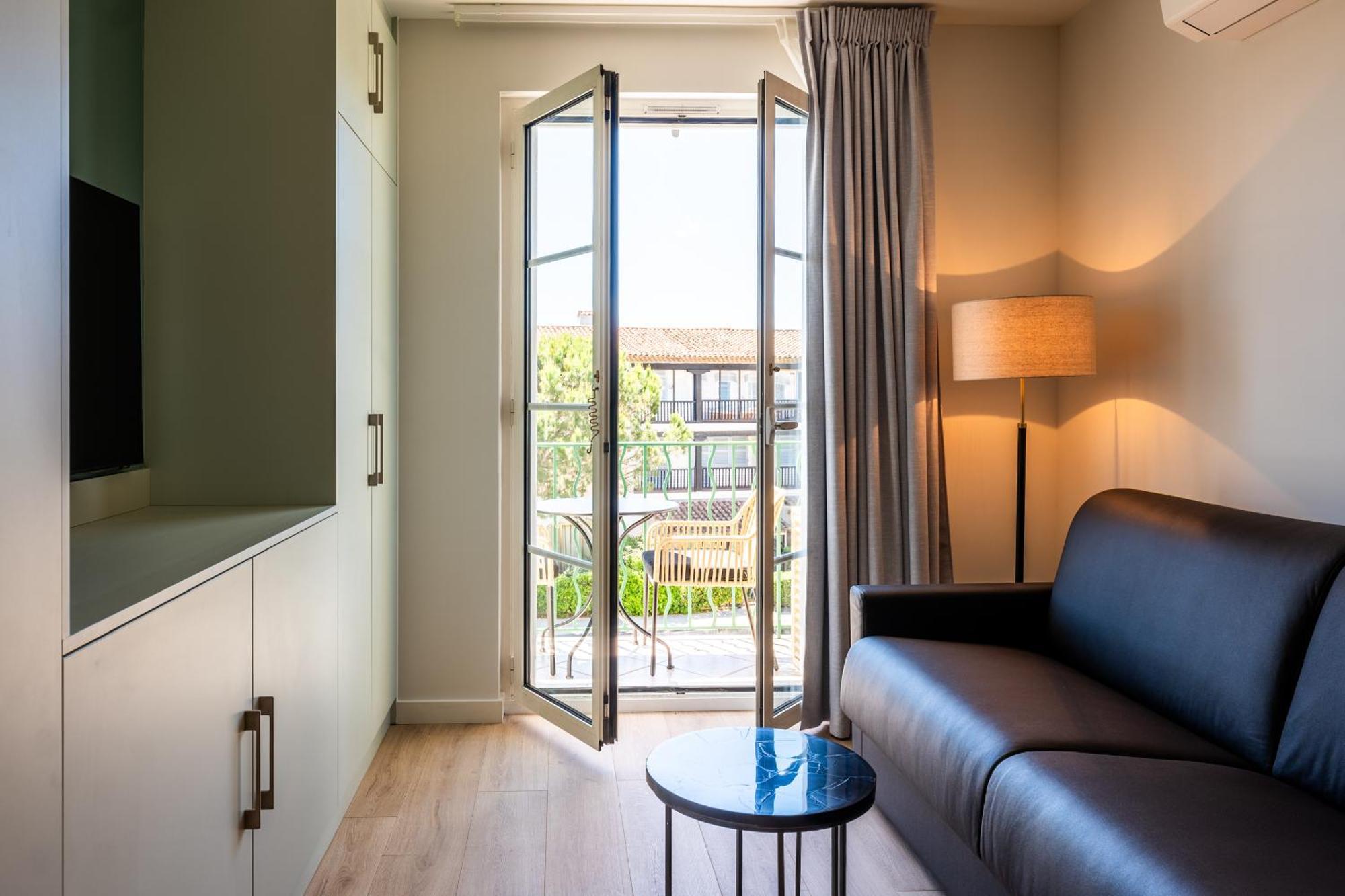 Le Suffren Apart-hotel 4*