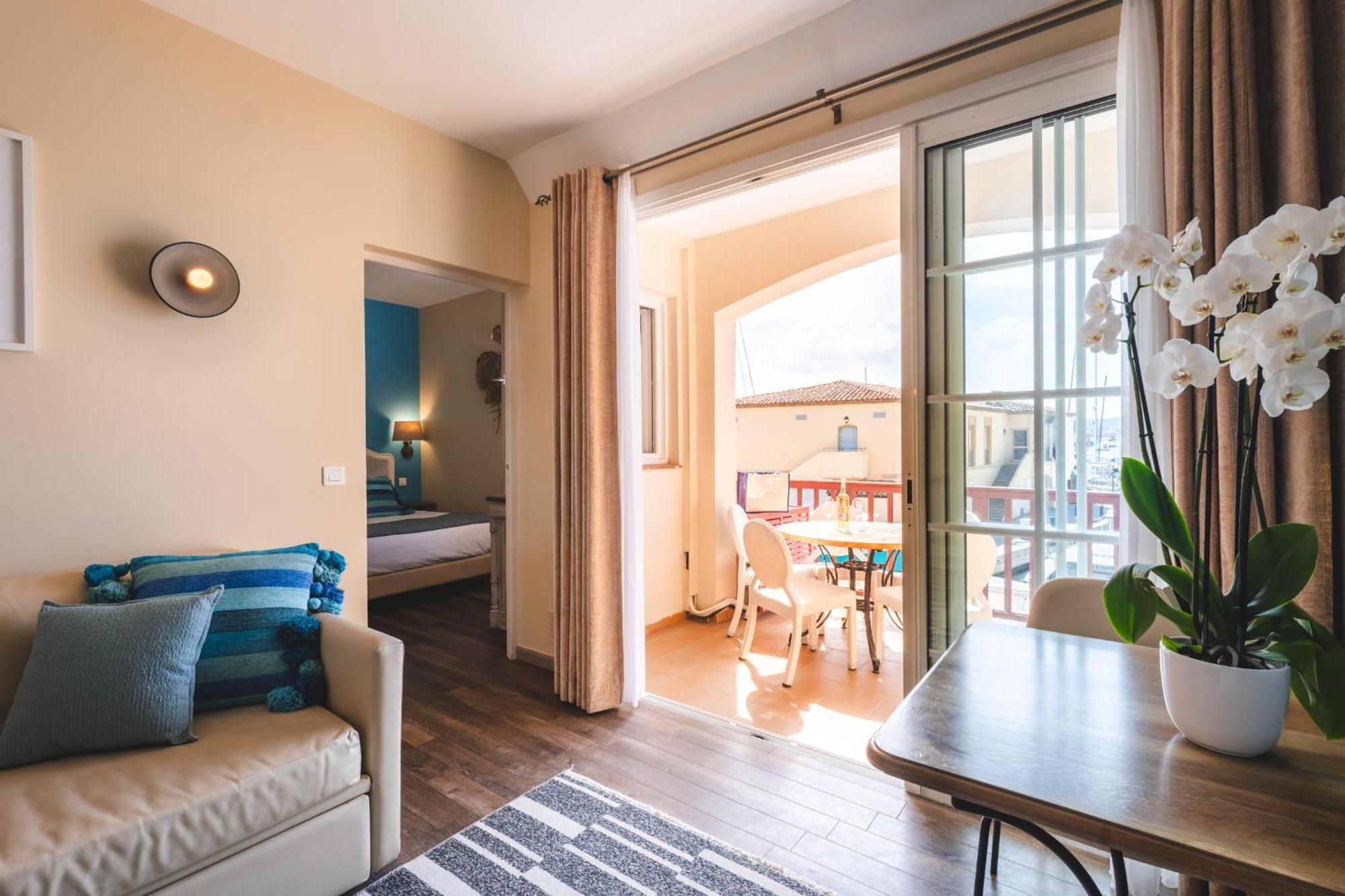 Apartahotel Le Suffren 4*