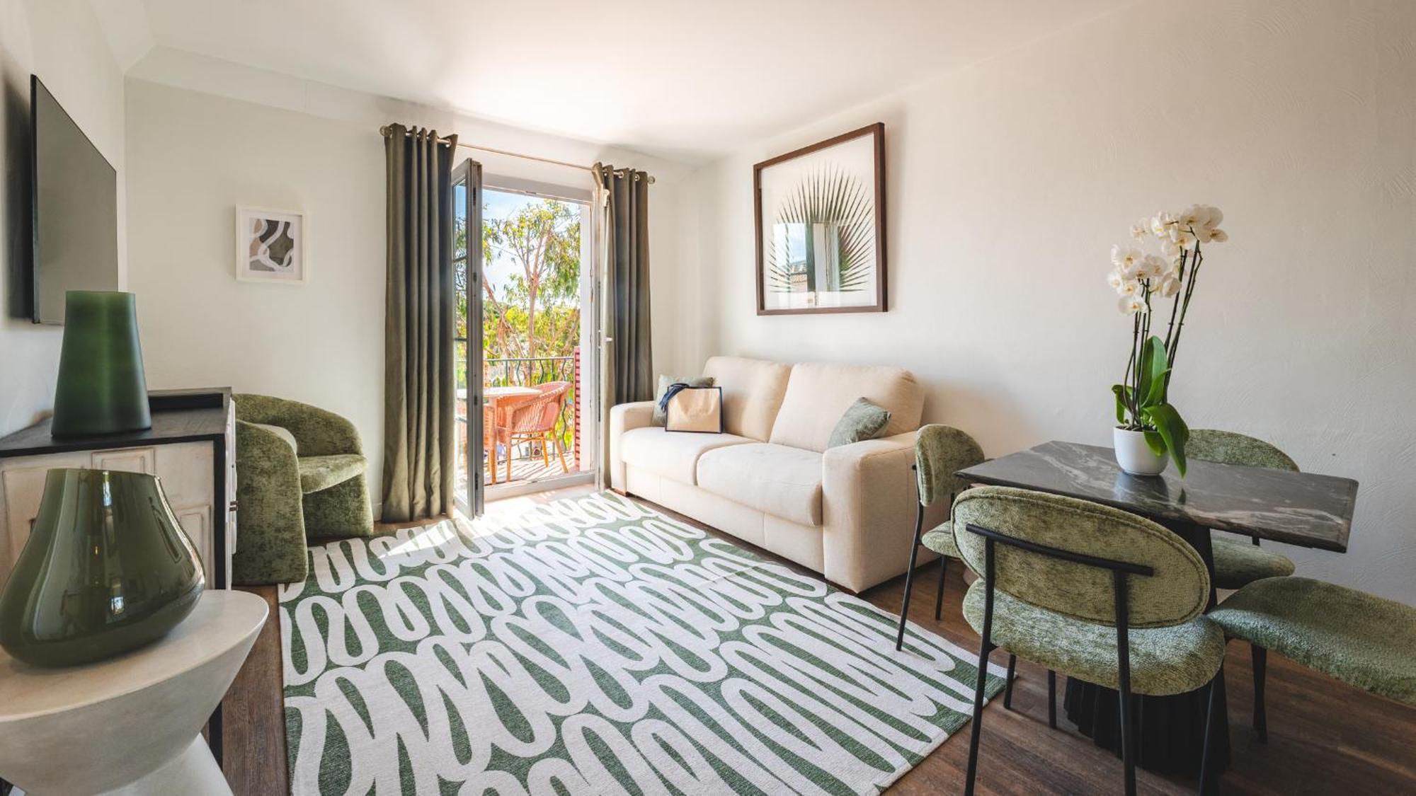 Le Suffren Apartahotel