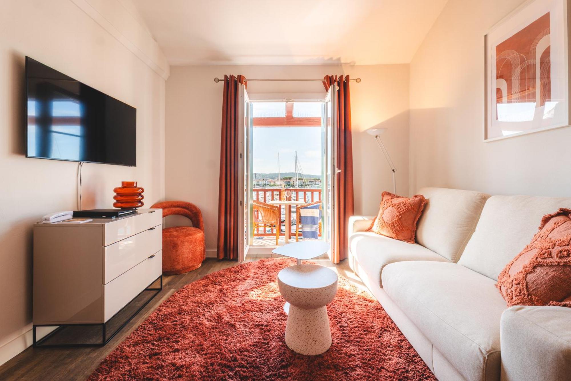 Apartahotel Le Suffren 4*